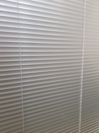 Venetian Blind 16mm width 610 - 1210