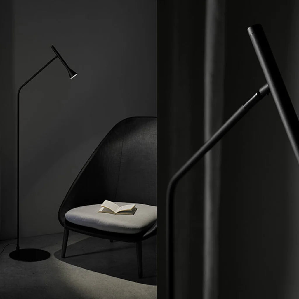 Lyb LED Floor Lamp in Matt Black