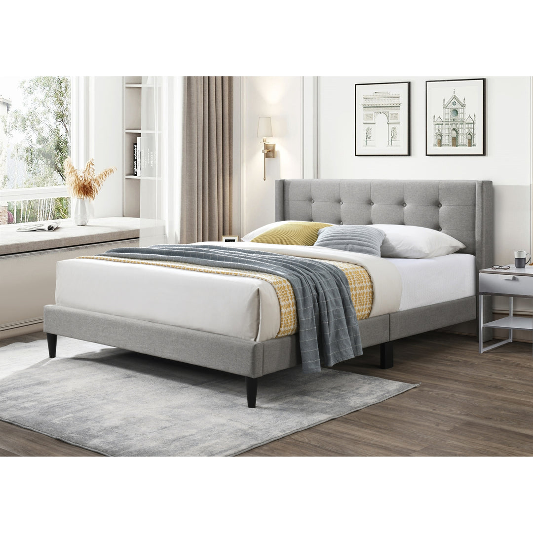 Luxurious Button-Tufted Queen Bed in Light Grey