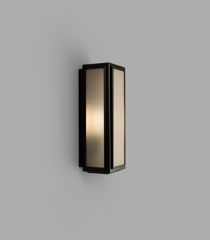 Lille Small Wall Light Frosted